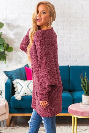 Вишневый свободный свитер-туника с длинными рукавами и карманами