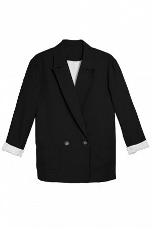 Черный двубортный пиджак с лацканами