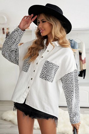 Белая джинсовая куртка-рубашка оверсайз с леопардовым принтом