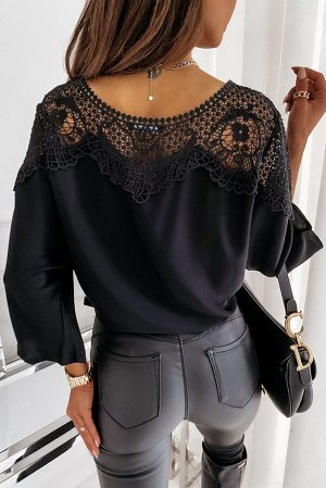 Черная свободная блуза с узлом и кружевной отделкой