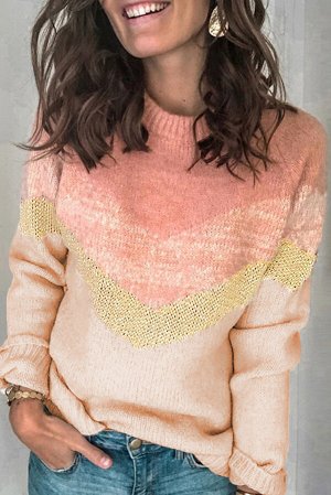Розовый вязаный свитер с V-образными полосами