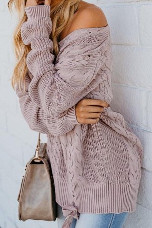 Розовый вязаный свитер с узором из кос и шнуровкой лентами
