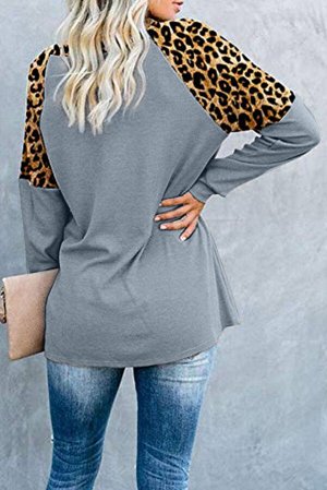 Серый пуловер-свитшот с рукавами реглан с леопардовыми вставками