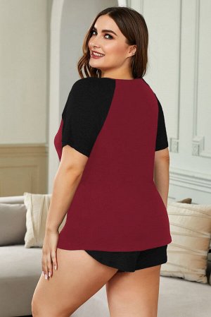 Черно-бордовый домашний комплект плюс сайз: футболка с застежкой на пуговицы и шорты