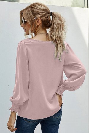 Розовая блуза с V-образным вырезом с кружевной отделкой в стиле пэчворк