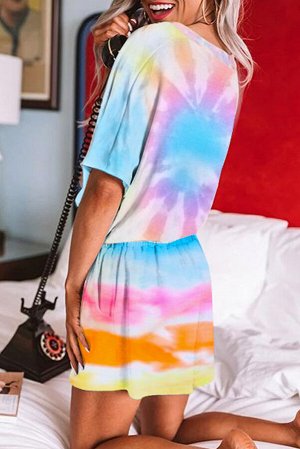 Разноцветный пижамный комплект с ярким красочным принтом: футболка + шорты