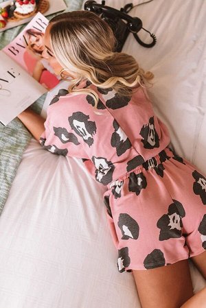 Розовый пижамный комплект с леопардовым принтом: футболка + шорты