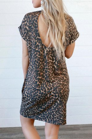 Леопардовое платье-футболка с открытой спиной и карманами
