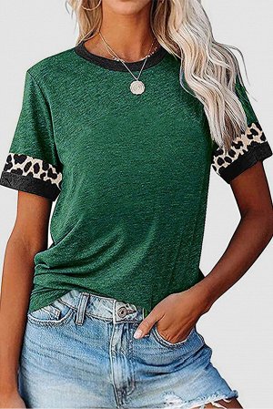 Зеленая футболка с леопардовыми вставками на рукавах