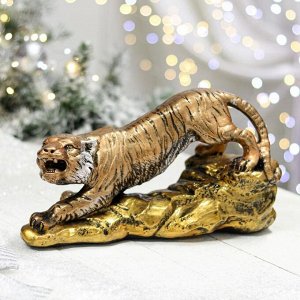 Сувенир "Тигр рычащий", символ года 2022, золотистый, 34 х 12 х 18 см, микс
