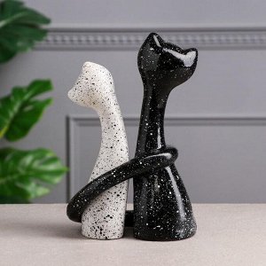 Статуэтка "Пара котов", гранит, чёрно-белая