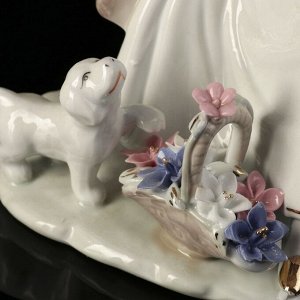 Сувенир керамика "Девушка с собачкой" 30х18х13 см