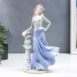 Сувенир керамика "Девушка с вазоном" 29х15х9,5 см
