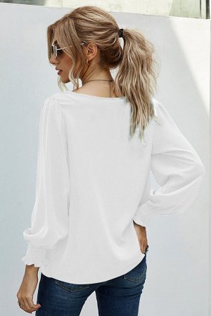Белая блуза с V-образным вырезом с кружевной отделкой в стиле пэчворк