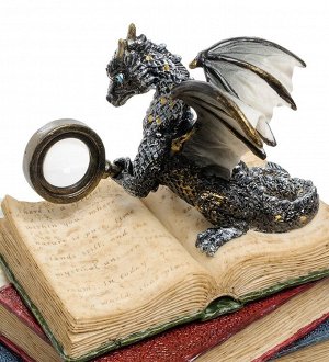 Шкатулка «Дракон на книгах»