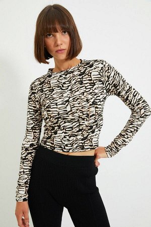 Кофта %95 Polyester %5 Elastan,