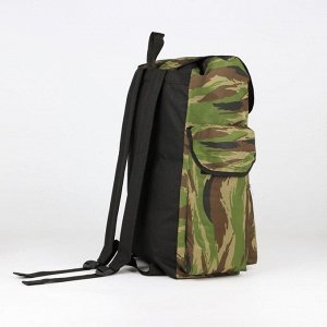 Рюкзак туристический, отдел на шнурке, 3 наружных кармана, цвет хаки