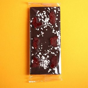 Фабрика счастья Темный шоколад «Сияй», с мармеладной малиной и хрустящим безе, 80 г.