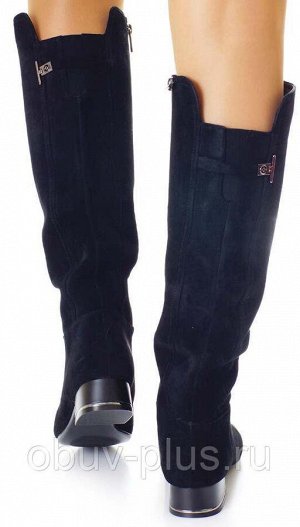 Сапоги Страна производитель: Китай
Полнота обуви: Тип «F» или «Fx»
Материал верха: Замша
Цвет: Черный
Материал подкладки: Байка
Стиль: Городской
Форма мыска/носка: Закругленный
Каблук/Подошва: Каблук
