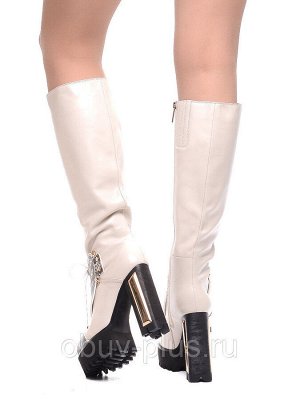 Сапоги Страна производитель: Китай
Полнота обуви: Тип «F» или «Fx»
Материал верха: Натуральная кожа
Цвет: Белый
Материал подкладки: Байка
Стиль: Молодежный
Форма мыска/носка: Закругленный
Каблук/Подош