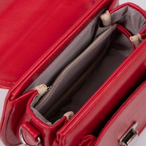Сумка-мессенджер, отдел на клапане, наружный карман, регулируемый ремень, цвет красный