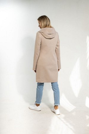 Демисезонное пальто женское