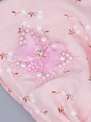 Косынка для девочки на резинке, вишенки, сбоку ажурный розовый бантик с бусинами, персиковый