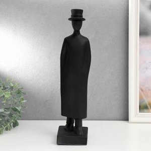 Сувенир полистоун "Мужчина в пальто и цилиндре" чёрный 40х9х12 см