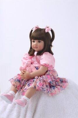 Кукла Юля Кукла-Реборн Юля 
Реборн (Reborn) ― означает «рождённый заново», куклы Реборн представляют собой имитацию ребёнка-младенца, выполненную максимально реалистично
Тело мягконабивное
Изготовлена