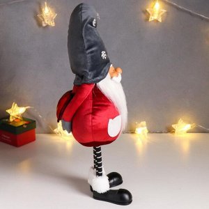 Кукла интерьерная "Дед Мороз в бордовом кафтане, в сером колпаке со снежинками" 42х13х18 см   626011