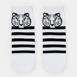 Носки женские новогодние «Символ года 2022 Тигр» цвет белый, размер 23-25