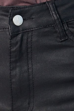 Vilatte Эластичные джинсы с покрытием под эко-кожу