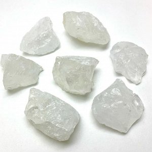 Горный хрусталь (натуральный камень) необработанный 3-4 см