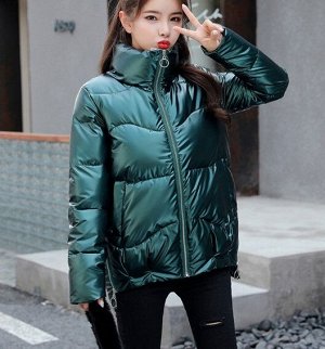Женская демисезонная куртка, с асимметричным низом и воротником стойкой, цвет зеленый