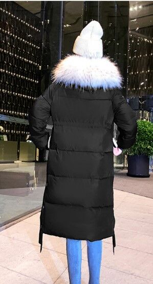 Женская демисезонная куртка, с искусственным мехом на карманах, цвет черный