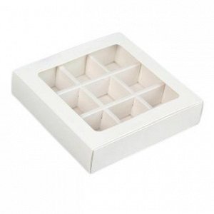 Коробка для 9 конфет с окном Белая 15,5х15,5х3 см