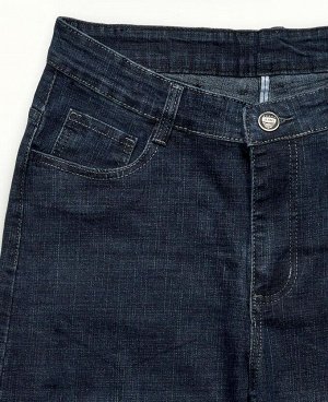 Джинсы Джинсы JUJ 602
Классические пятикарманные джинсы прямого кроя с застежкой на молнию и пуговицу.
Состав: 85% - хлопок, 15% - спандекс.
Страна производитель: КНР.
Сезон: Демисезон.