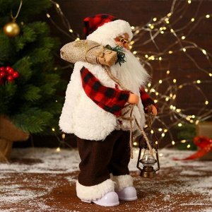 Дед Мороз "В клетчатом тулупе, с фонариком" двигается, ботинки светятся, 17х35 см