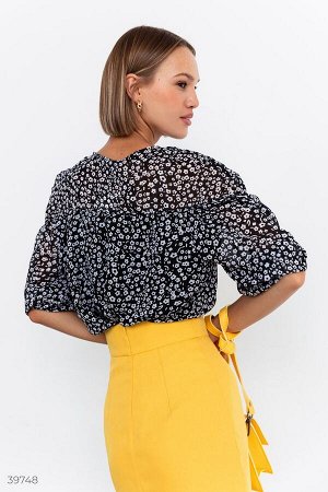 Шифоновая блуза с цветочным принтом