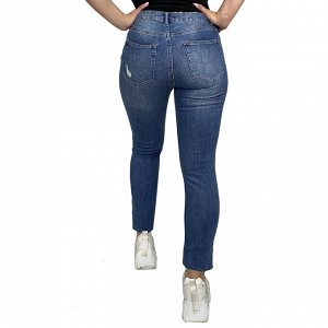 Потёртые женские джинсы – популярный эффект обрезанных штанин №128