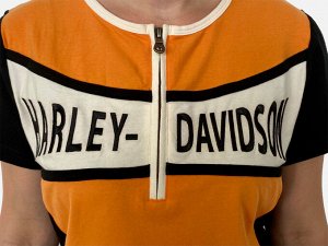 Оранжевая женская футболка