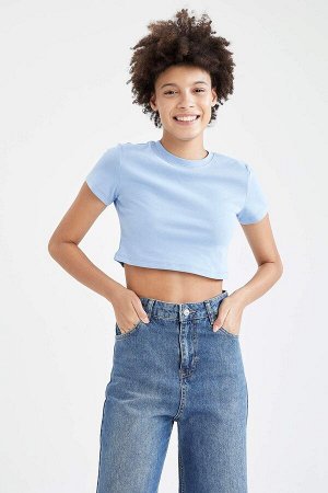 Базовая укороченная футболка Cool Slim Fit с коротким рукавом
