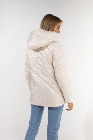 Утепленная куртка женская