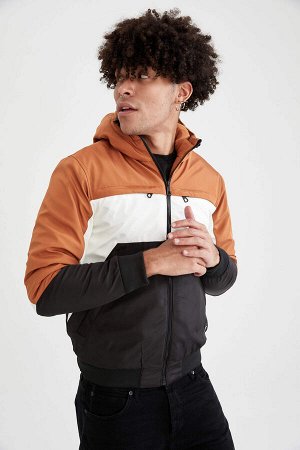 Пальто Slim Fit с капюшоном и блочным узором на флисовой подкладке