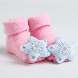 Подарочный набор: носочки - погремушки на ножки и повязка на голову «Снежная принцесса»
