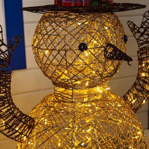 Фигура светодиодная "Снеговик золотой" 150х70х70 см, 200 LED, 220V, Т/БЕЛЫЙ