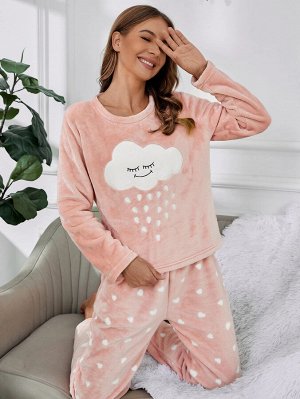 Фланелевый пижамный комплект с вышивкой
