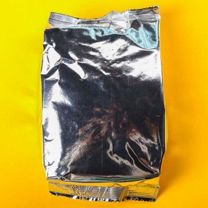Подарочный набор «С новым счастьем»: чай чёрный «Лесные ягоды» (50 г.), крем-мед (5 шт. x 30 г.)