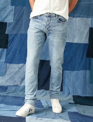джинсы Материал: %100  Хлопок Параметры модели: рост: 190 cm, грудь: 96, талия: 78, бедра: 101 Надет размер: 32/34