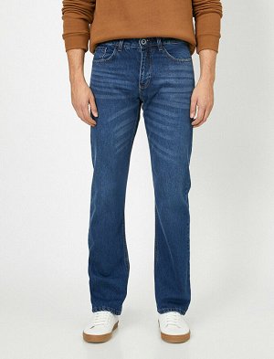 джинсы Материал: %100  Хлопок Параметры модели: рост: 188 cm, грудь: 99, талия: 75, бедра: 95 Надет размер: 27/32